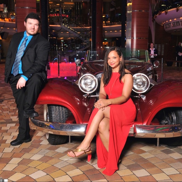 Meet your Posher, Dakota - Picture 2 of 4